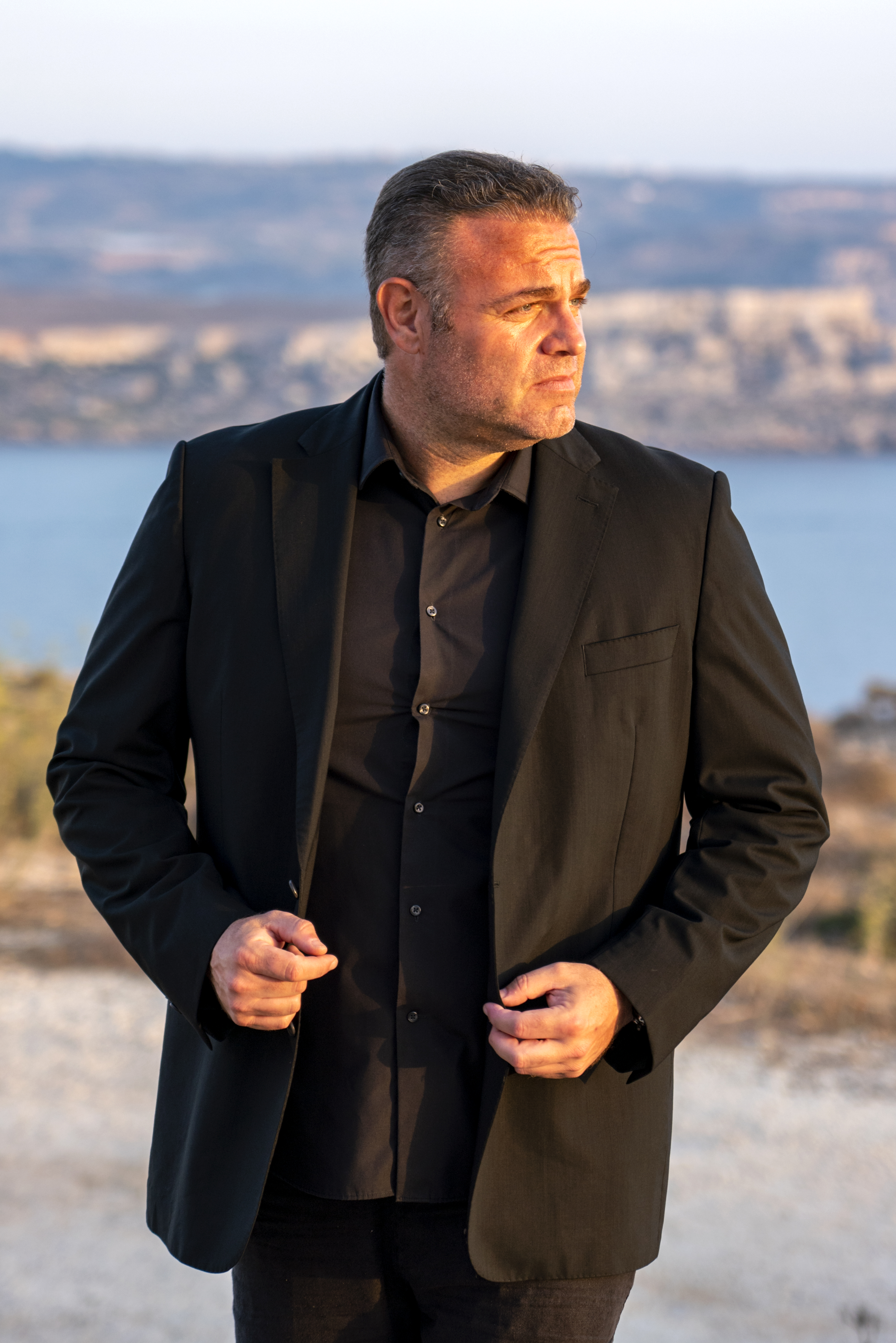 Joseph Calleja the dolphin and the chimpanse Klassisk bureau